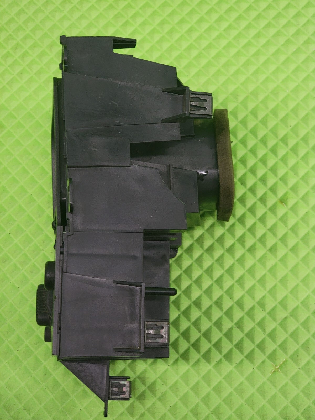 🔥1999-2006 Chevy Silverado Sierra Headlight Switch Air Vent left black HS19