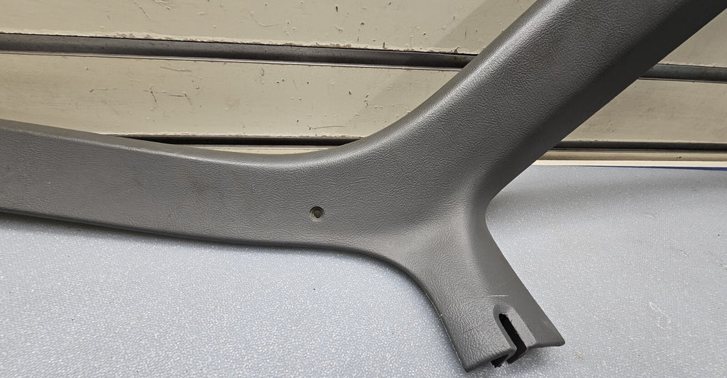 92-96 Ford F150 F250 BRONCO A Pillar Passenger RIGHT Roof Trim Molding GRAY p1