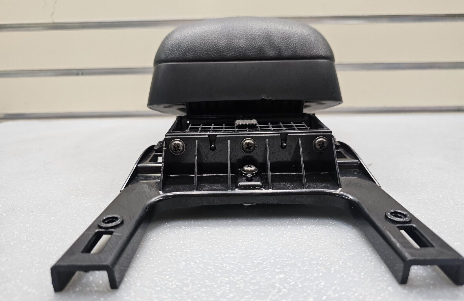 11-13 Hyundai Elantra Center Console Leather Armrest Lid Top Pad Assembly Black