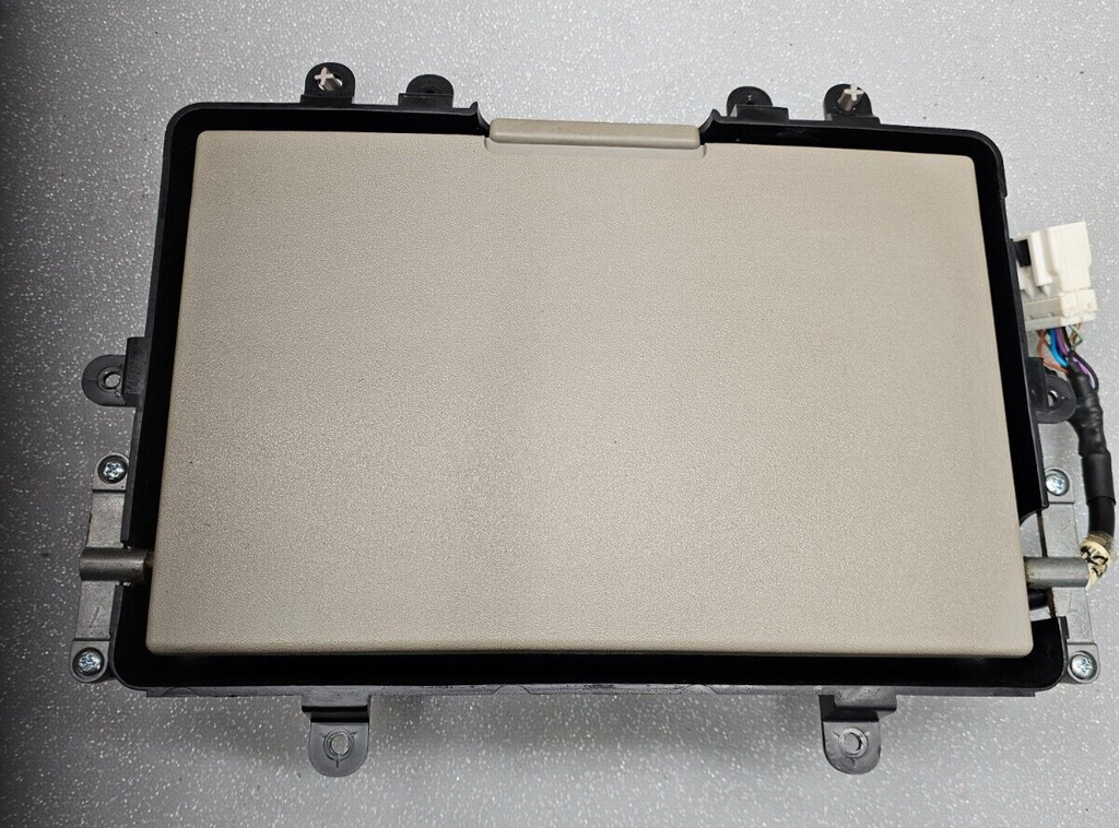 🔥04-05 Titan 04-13 Armada  Entertainment Console Back Plate DVD Screen Assembly
