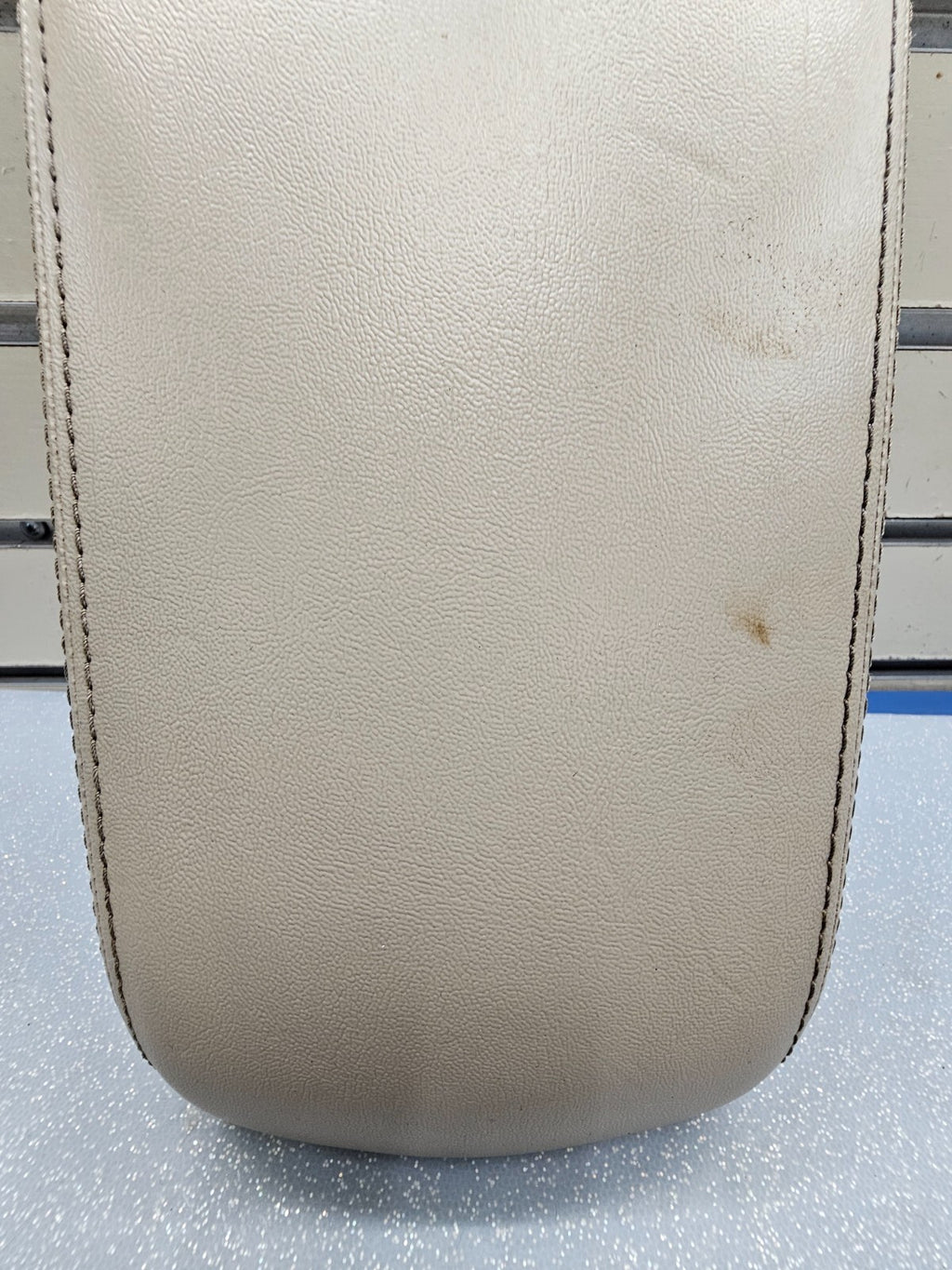 🔥11-14 OEM Chrysler 200 Front Center Console Lid Arm Rest Cover Leather Tan OEM