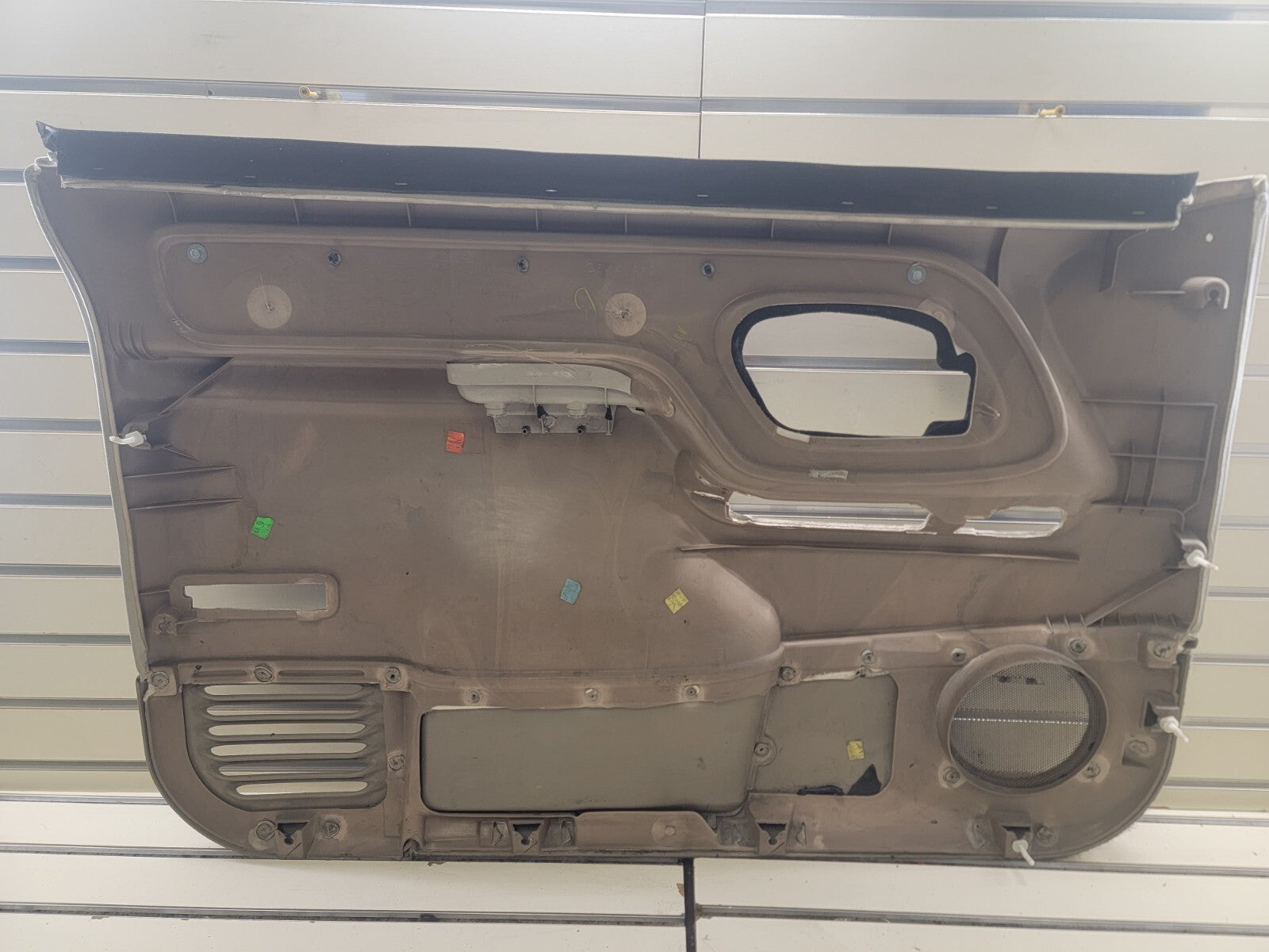 🔥1995-1999 Chevy GMC Silverado C/K Door Panel Front right passenger auto Tan D2