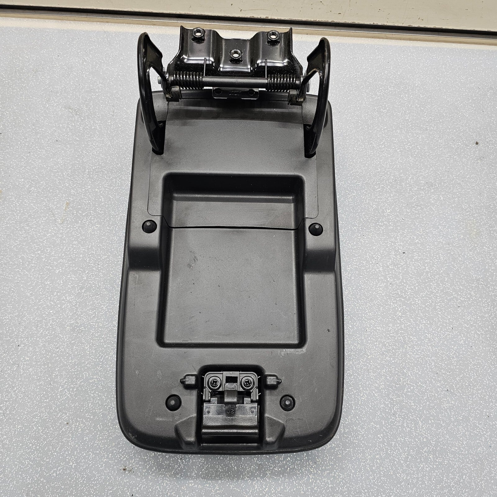 12-15 Chevy Captiva Sport Center Console Lid Armrest Leather Cover Top Pad Black