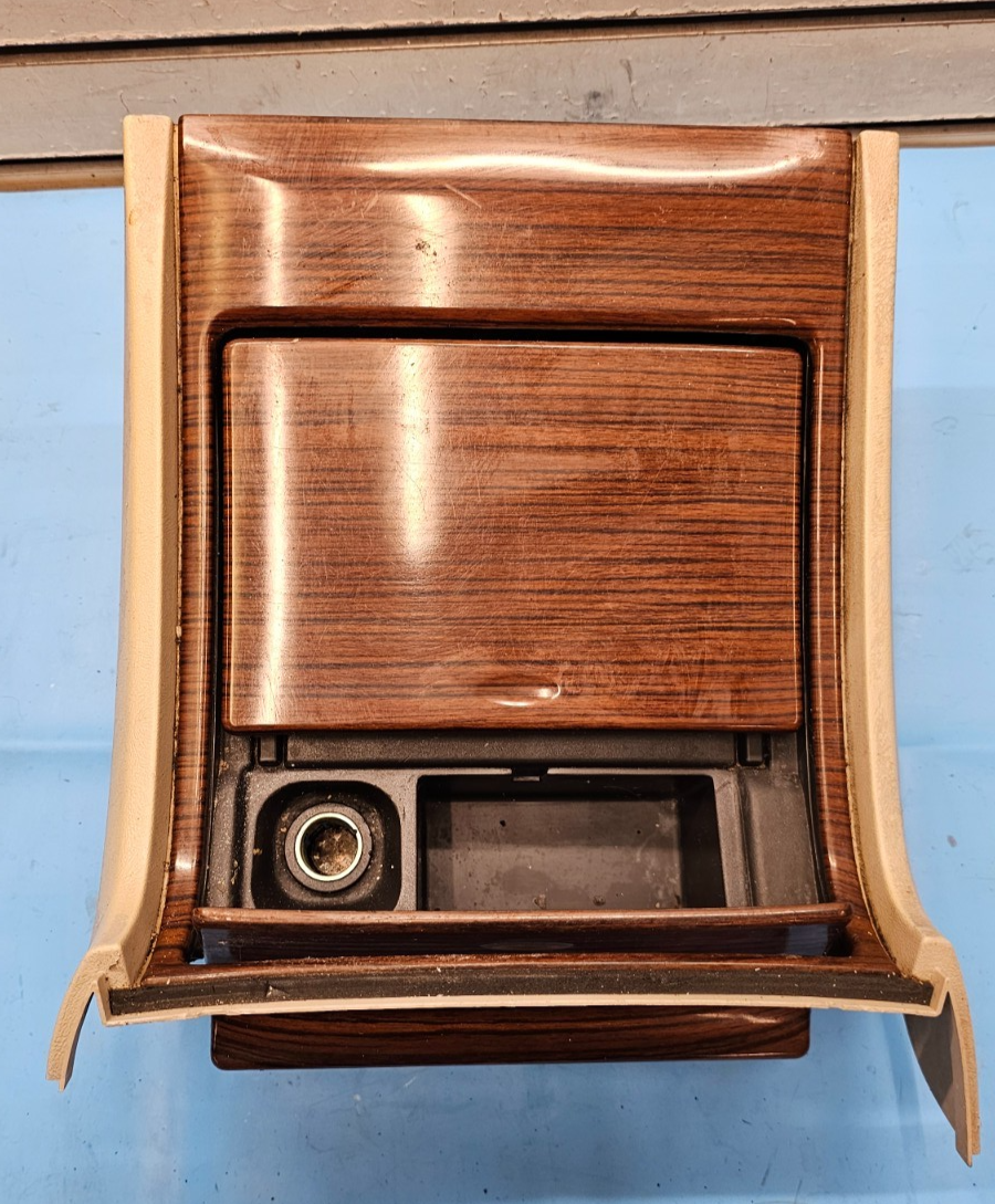 🔥03-06 Cadillac Escalade Lower Bezel Center Console Cup Holder Panel woodgrain