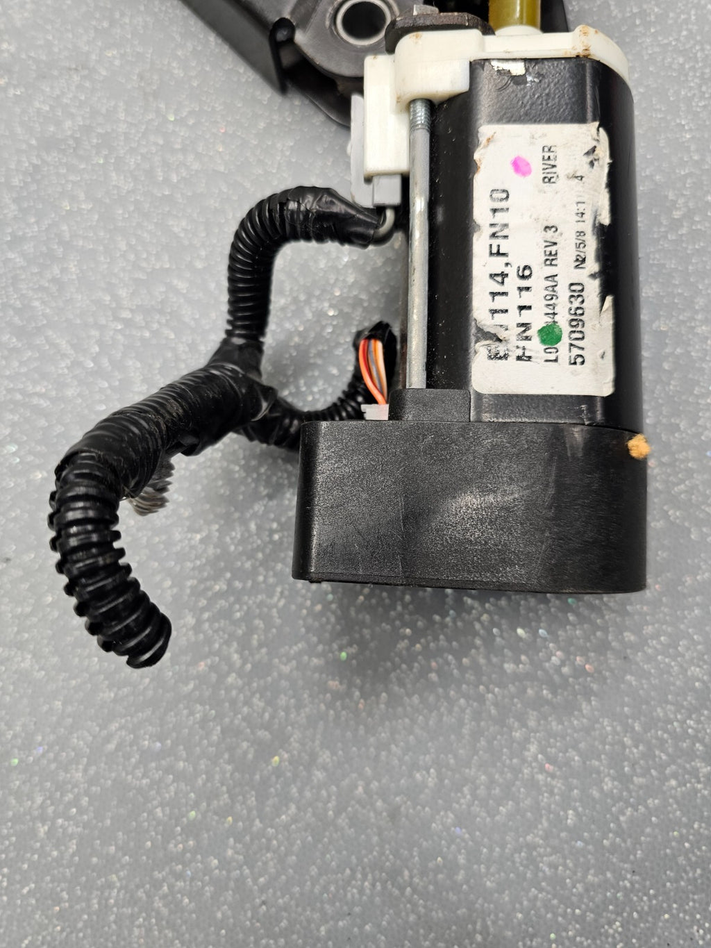 1999-2011 Town Car Motorize Recliner Memory Driver Adjustable Heated Seat Track