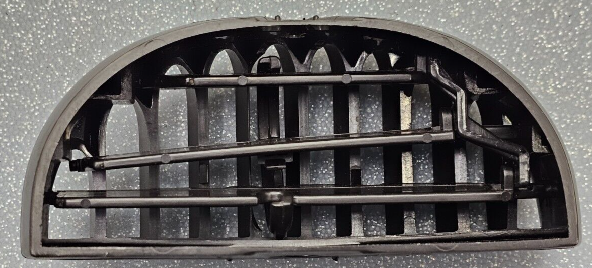 🔥02-07 Saturn VUE Dash Right Passenger Outer AC Heater Air Vent Grille Black