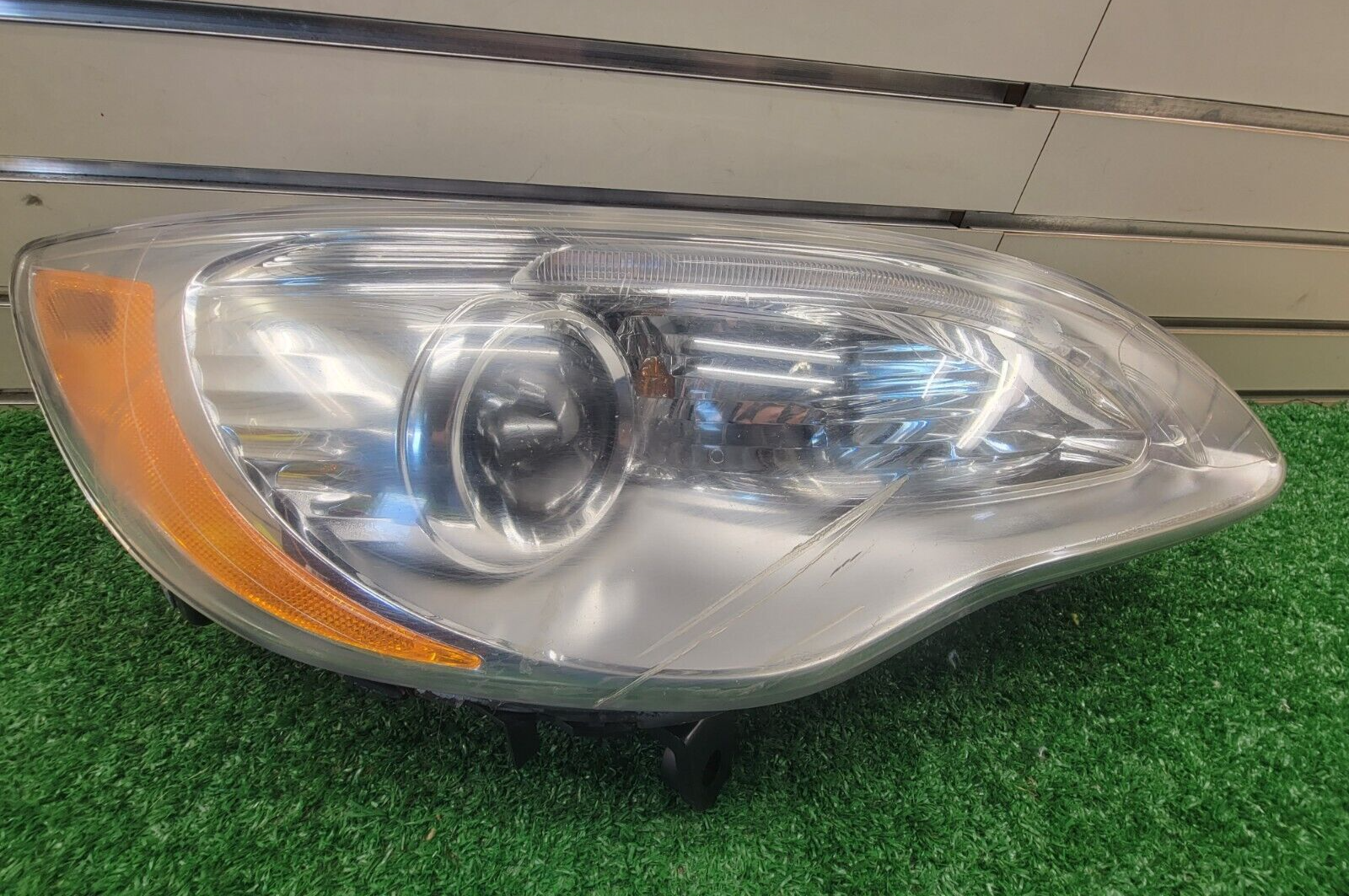 🔥11-14 Chrysler 200 Sedan headlight Lamp Assembly Chrome Right Passenger OEM