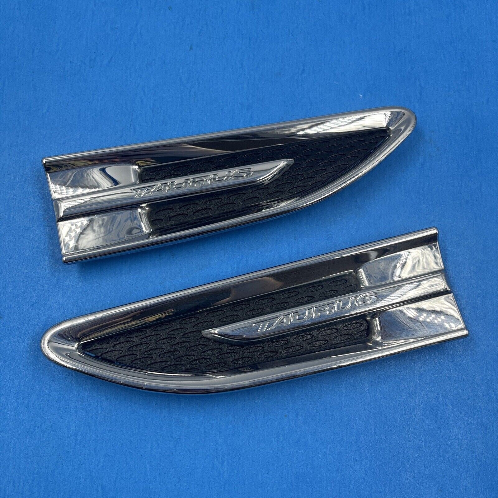 🔥2010-2019 Ford Taurus Left Right RH LH Fender Emblem Symbol Trim Vent OEM Set