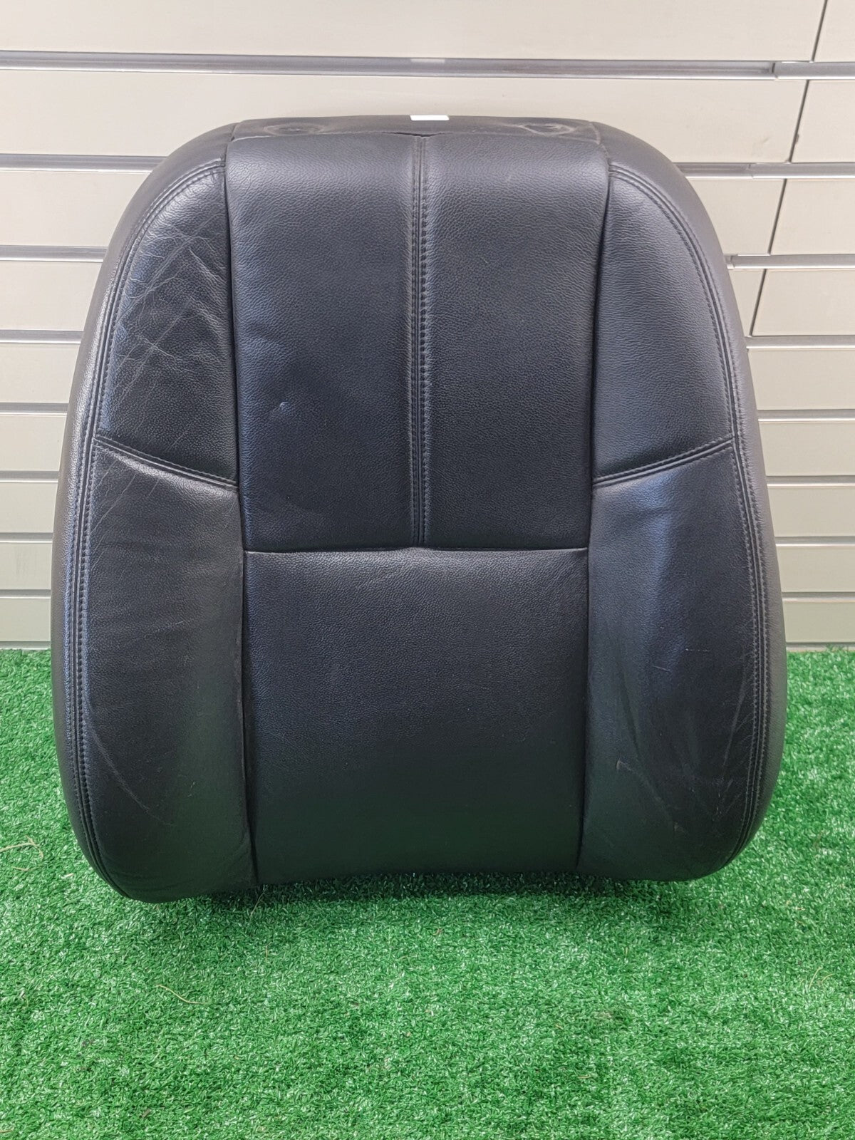 🔥07-13 GMC Sierra 1500 2500 3500 Seat rest cushion leather front left black V4