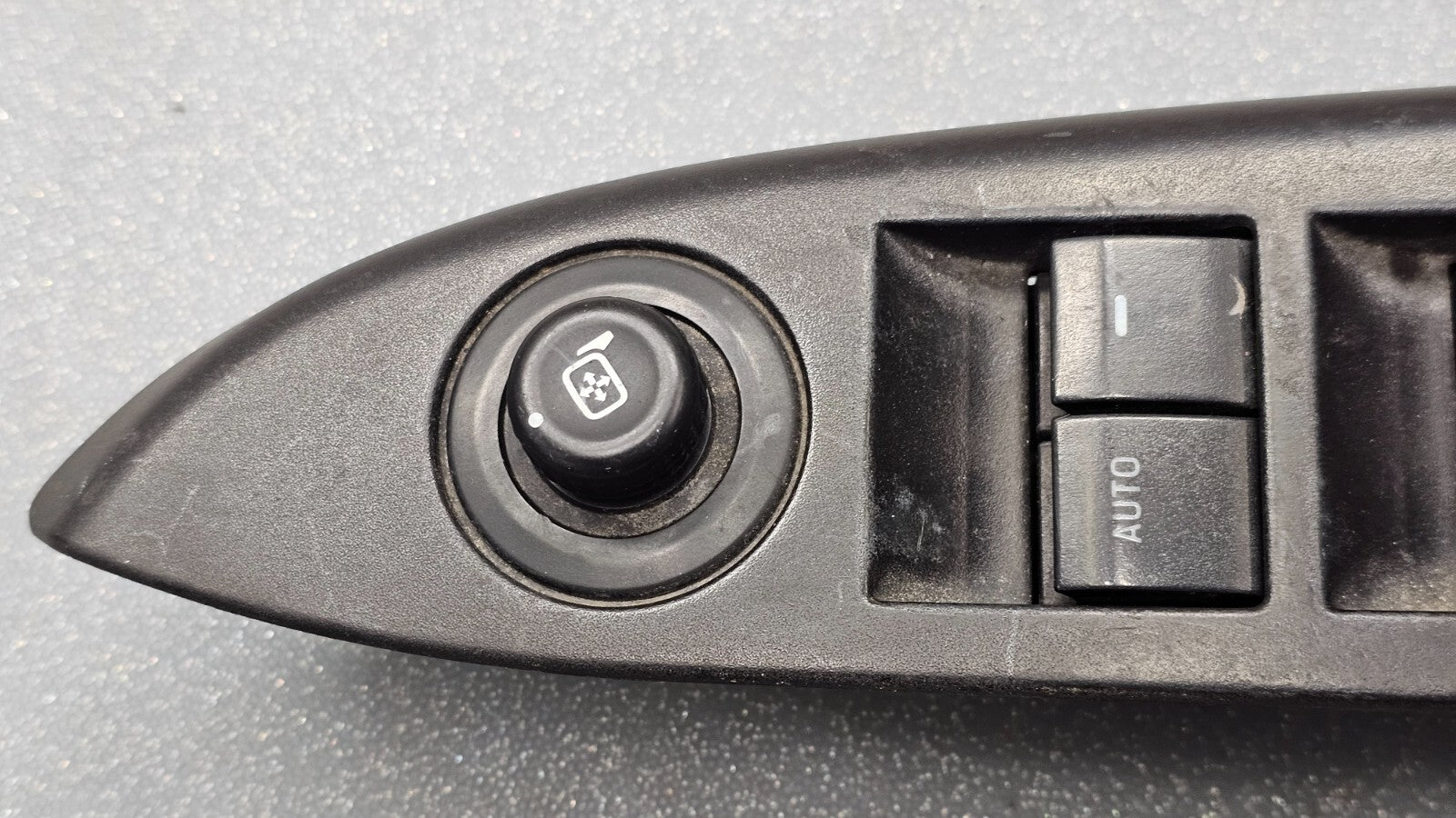 🔥2009-2011 Ford Crown Victoria Driver Side Power Window Master Switch Black