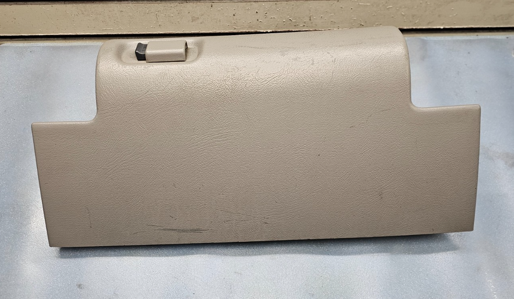 95-99 CHEVY GMC TRUCK SILVERADOC/K Glove Box Storage Compartment Assembly TAN G2