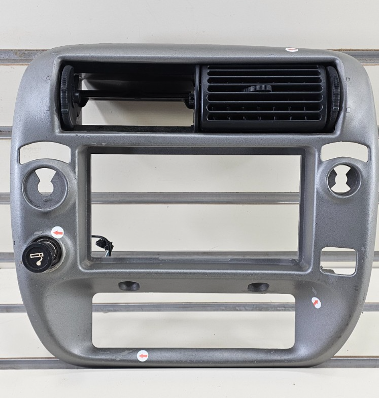 🔥95-10 Ranger EXPLORER AM FM Radio Stereo Display Dash Trim Bezel Silver B2
