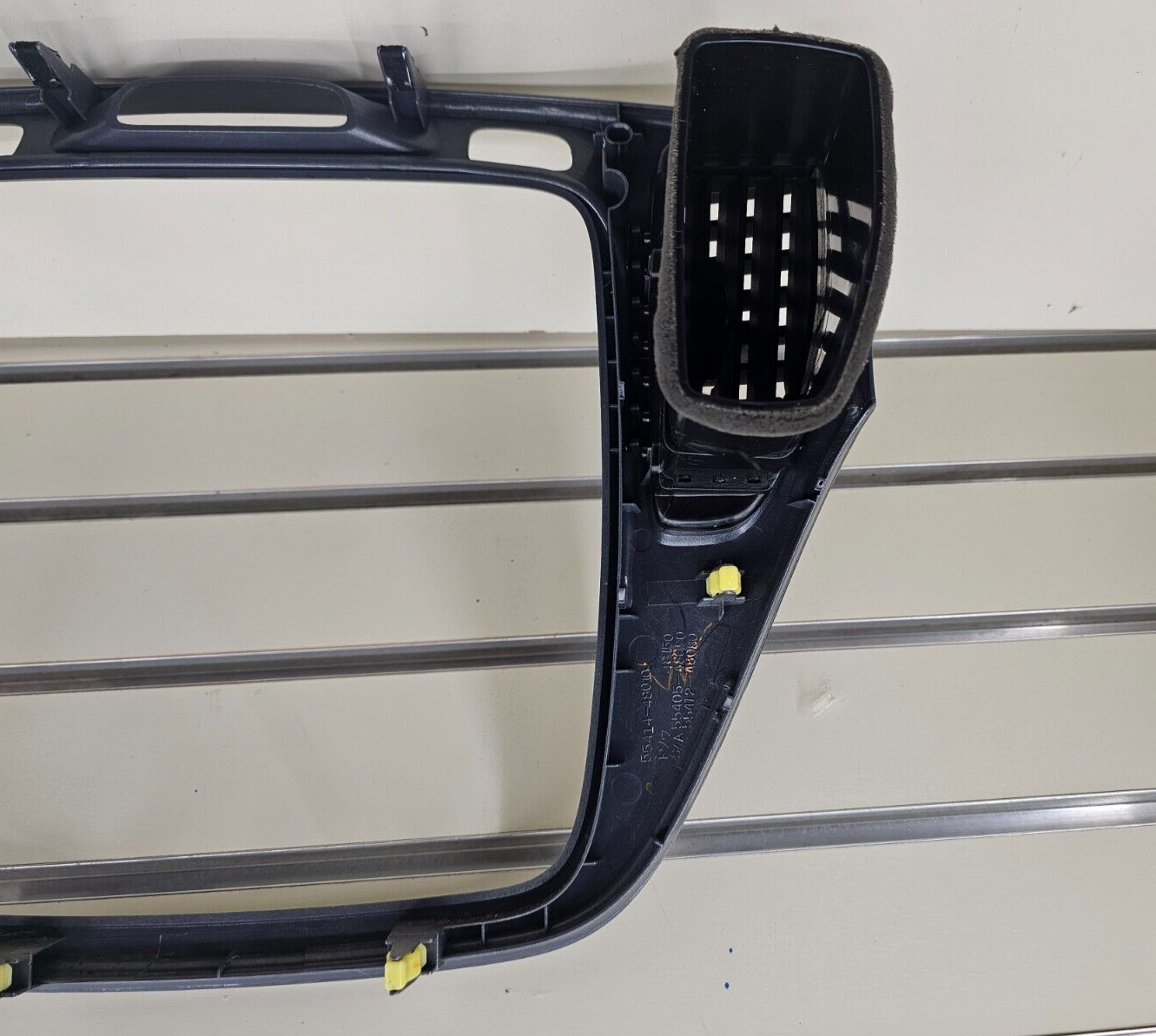 🔥01-07 TOYOTA HIGHLANDER CENTER DASH RADIO CLIMATE TRIM PANEL BEZEL SILVER B66