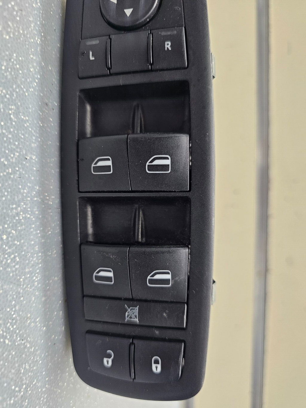 09-12 Dodge Ram 1500 2500 Left Driver Master Power Window Switch Assembly Black
