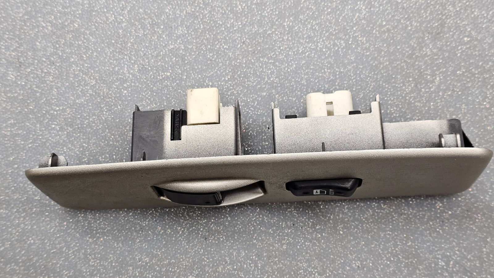 🔥02-06 Toyota Camry Scion XB Right Passenger Power Window Switch Silver OEM