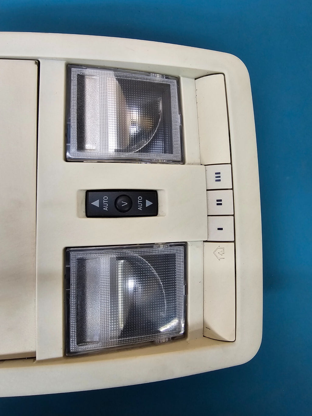 05-07 Dodge Charger 13-18 Challenger Overhead Console Dome Map Light Storage Tan