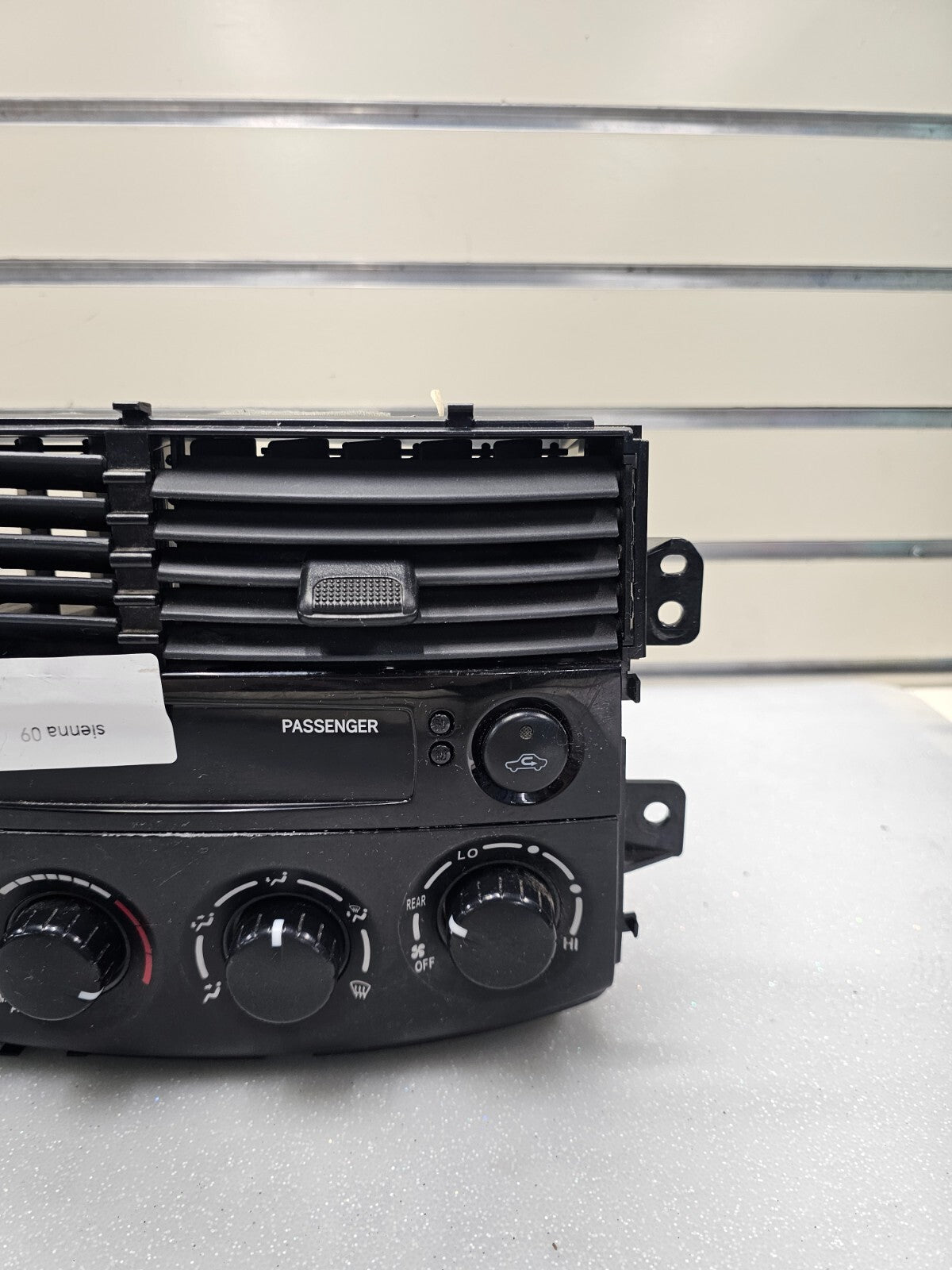 🔥06-10 TOYOTA SIENNA AC HEATER TEMPERATURE CLIMATE CONTROL OEM BLACK