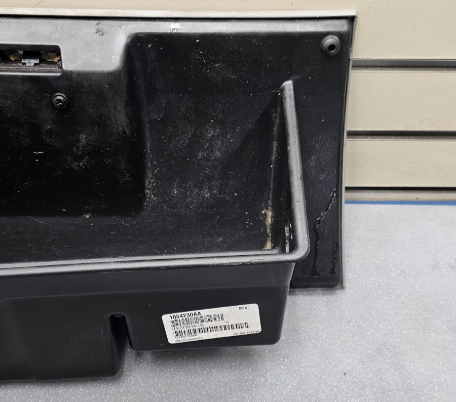 🔥05-14 Challenger Magnum 300 Dash Glove Box Storage Compartment Assembly Gray