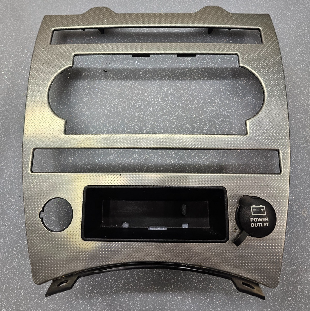 🔥05-07 JEEP GRAND CHEROKEE DASH PANEL RADIO SURROUND TRIM BEZEL Silver OEM B70
