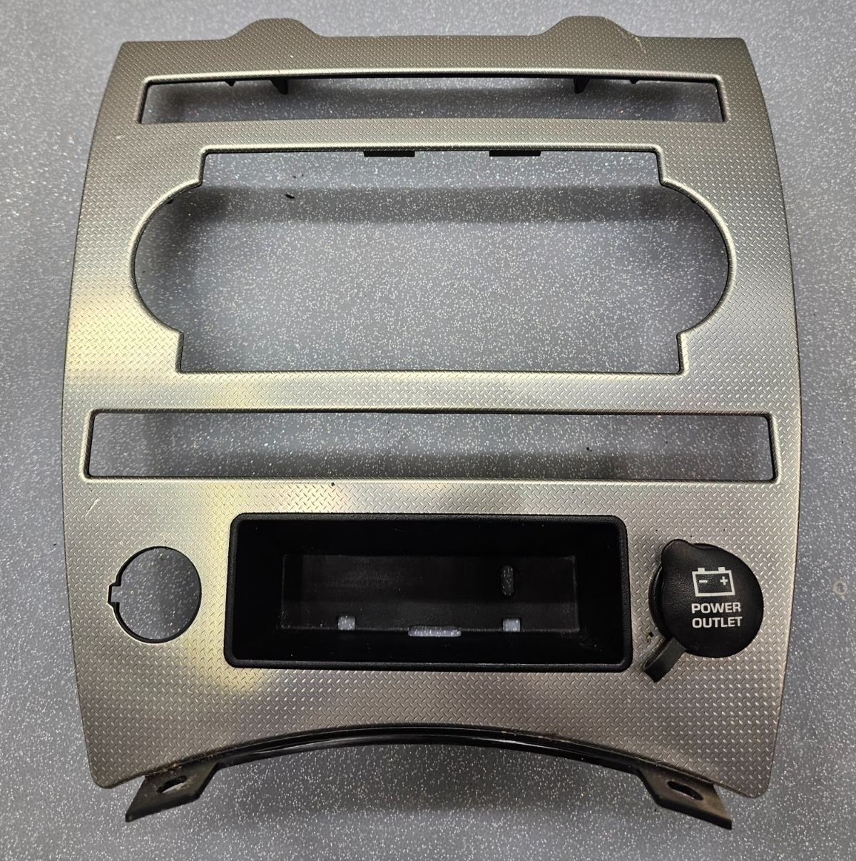 🔥05-07 JEEP GRAND CHEROKEE DASH PANEL RADIO SURROUND TRIM BEZEL Silver OEM B70