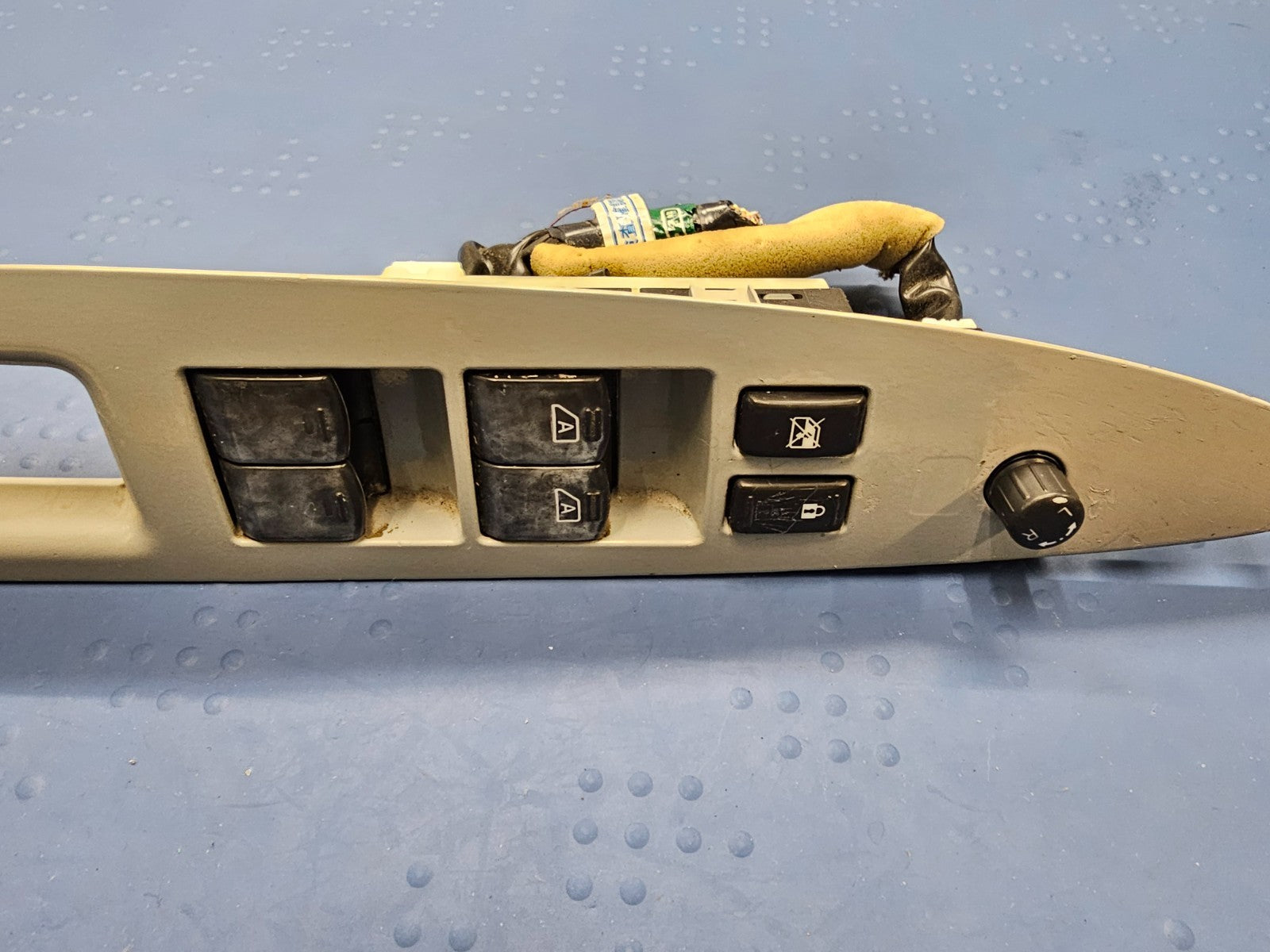 07-09 Infiniti G35 G37 Sedan Left Driver Master Window Door Switch Assembly Tan