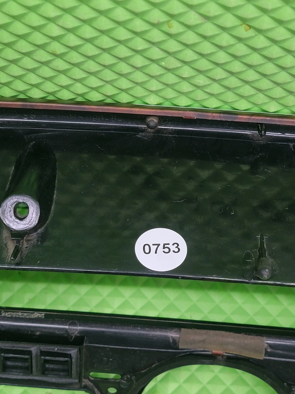 87-91 Ford F-150 F250 BRONCO Dash CLUSTER Bezel Speedo Gauge Trim woodgrain C11