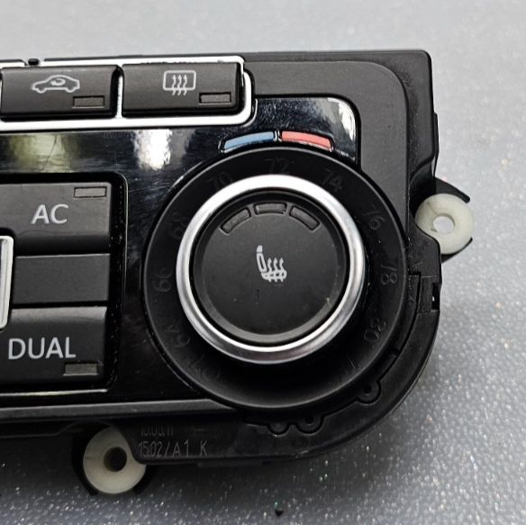 10-14 Volkswagen GOLF Dash AC Heater Temperature Climate Control Air Conditioner