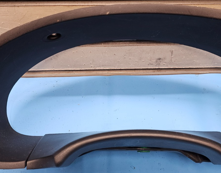 🔥01-07 Dodge Caravan Town & Country Dash Speedometer Cluster Bezel Trim Black