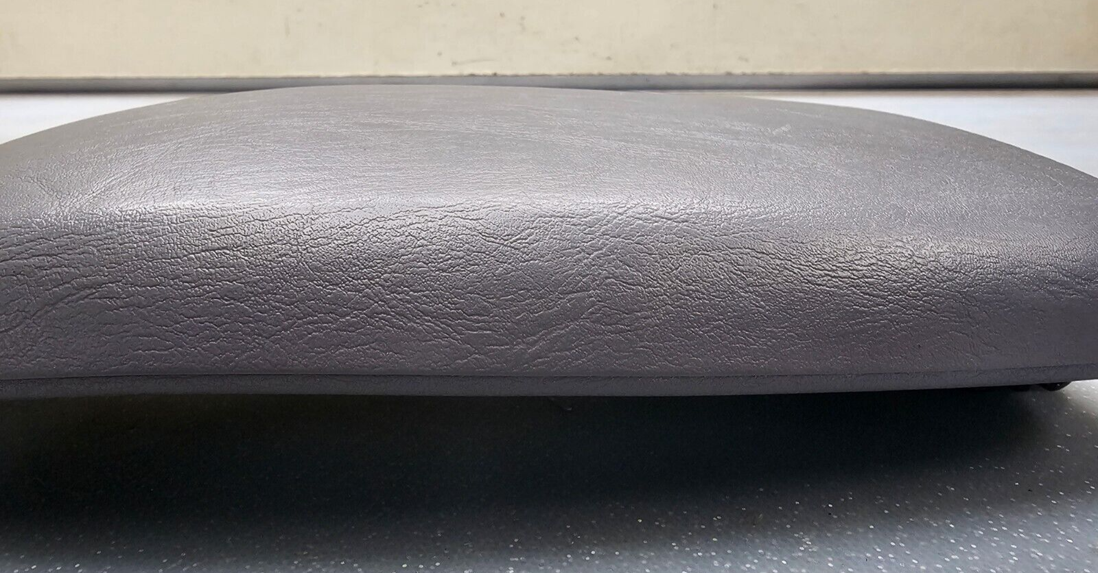 🔥00-07 FOCUS CENTER CONSOLE LID ARMREST LID COVER LEATHER STORAGE ASSEMBLY GRAY