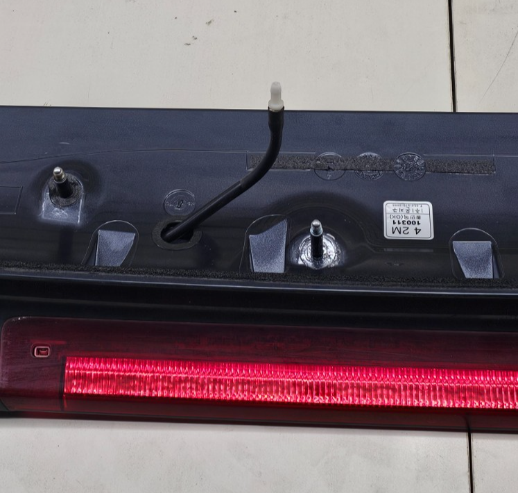 🔥05-11 Hyundai Accent Hatchback Rear Trunk Spoiler 3rd Brake Light Molding Blue