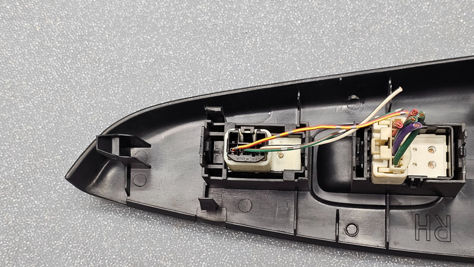 🔥04-08 Toyota Solara Upper Right Passenger Window Door Lock Switch Panel Black