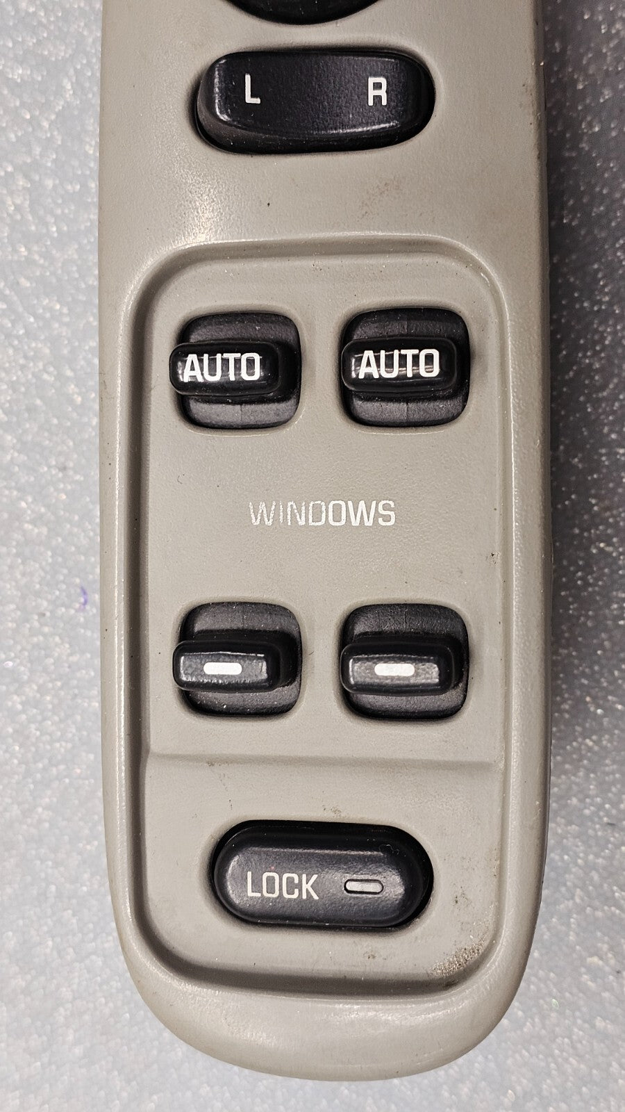 🔥00-05 Lesabre Left Driver Master Power Door Window Switch Lock Assembly Tan