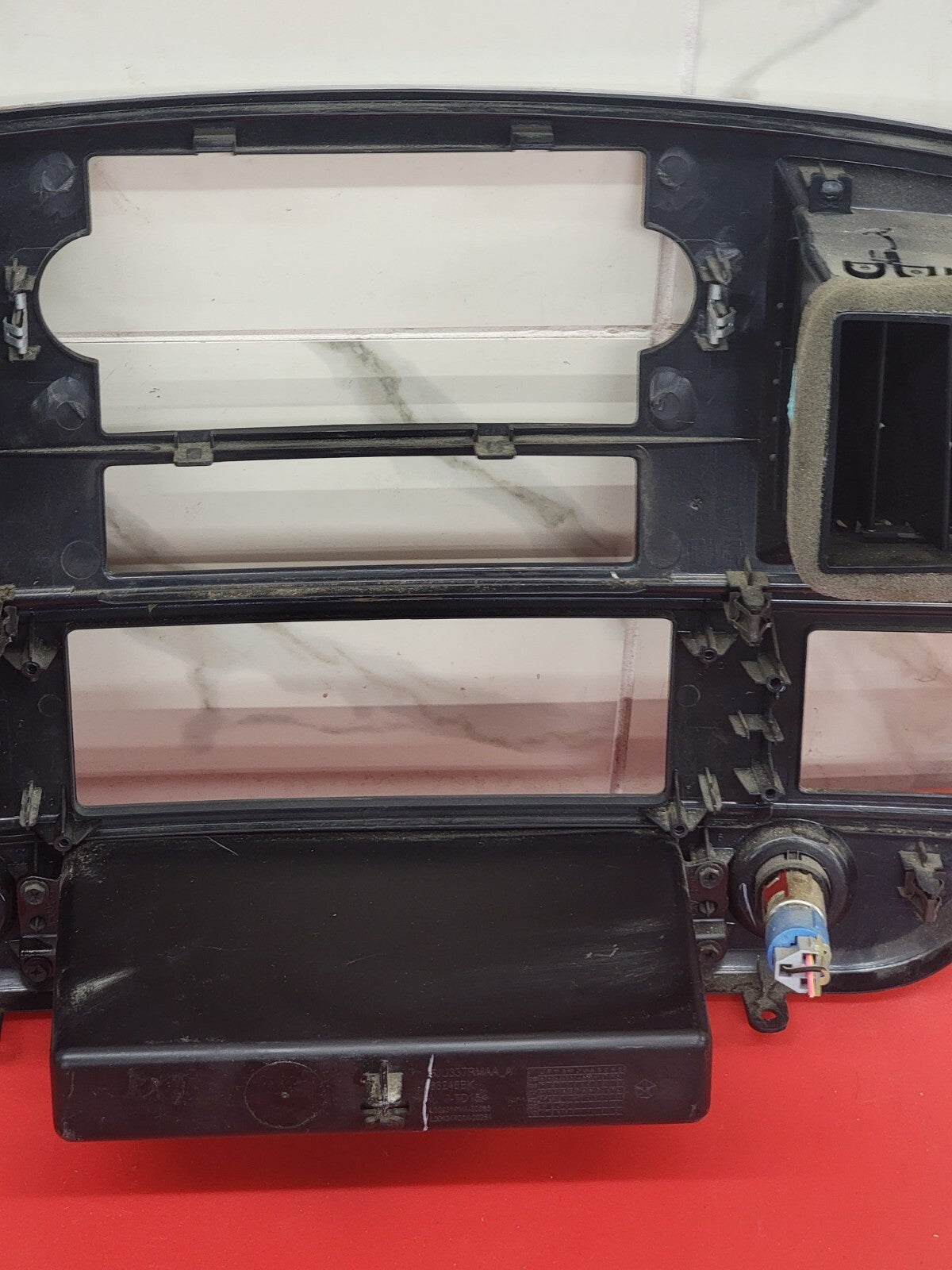 🔥06-08 Dodge RAM Dash RADIO Bezel Climate Trim Panel 🔴Storage SILVER v3 B11