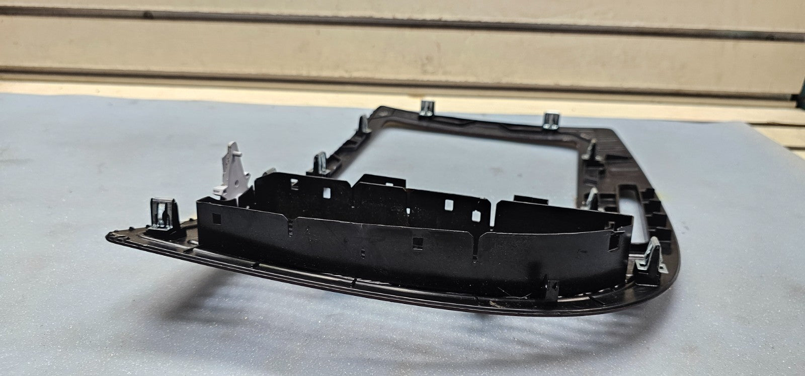 🔥05-09 Saab 9-7x Front Center Dash Radio Stereo Display Trim Panel Bezel Wood