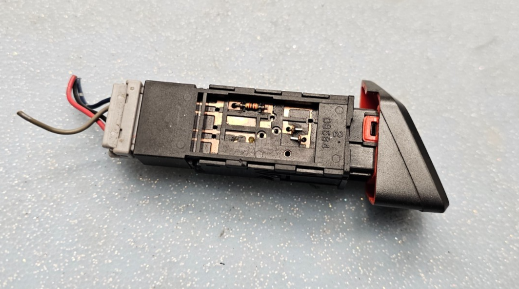 🔥11-14 HYUNDAI SONATA GLS HAZARD Emergency Flasher Switch Assembly Black OEM