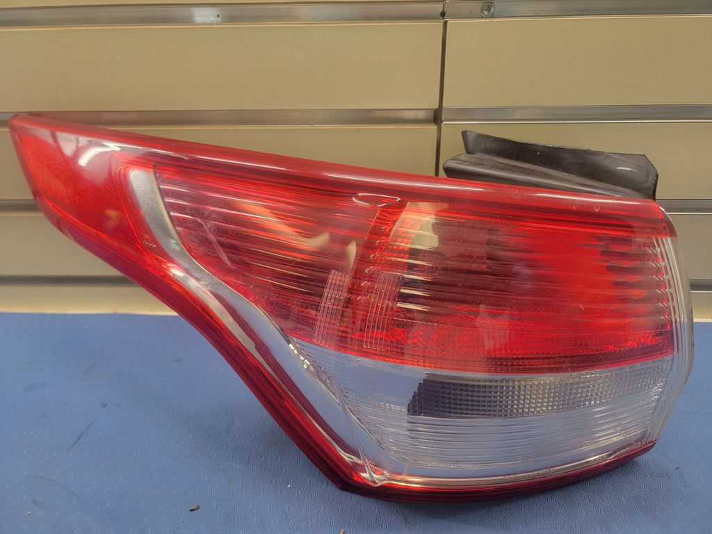 🔥13-16 Ford Escape Tail Light Right Passenger Rear Back Tail Lamp OEM Assembly