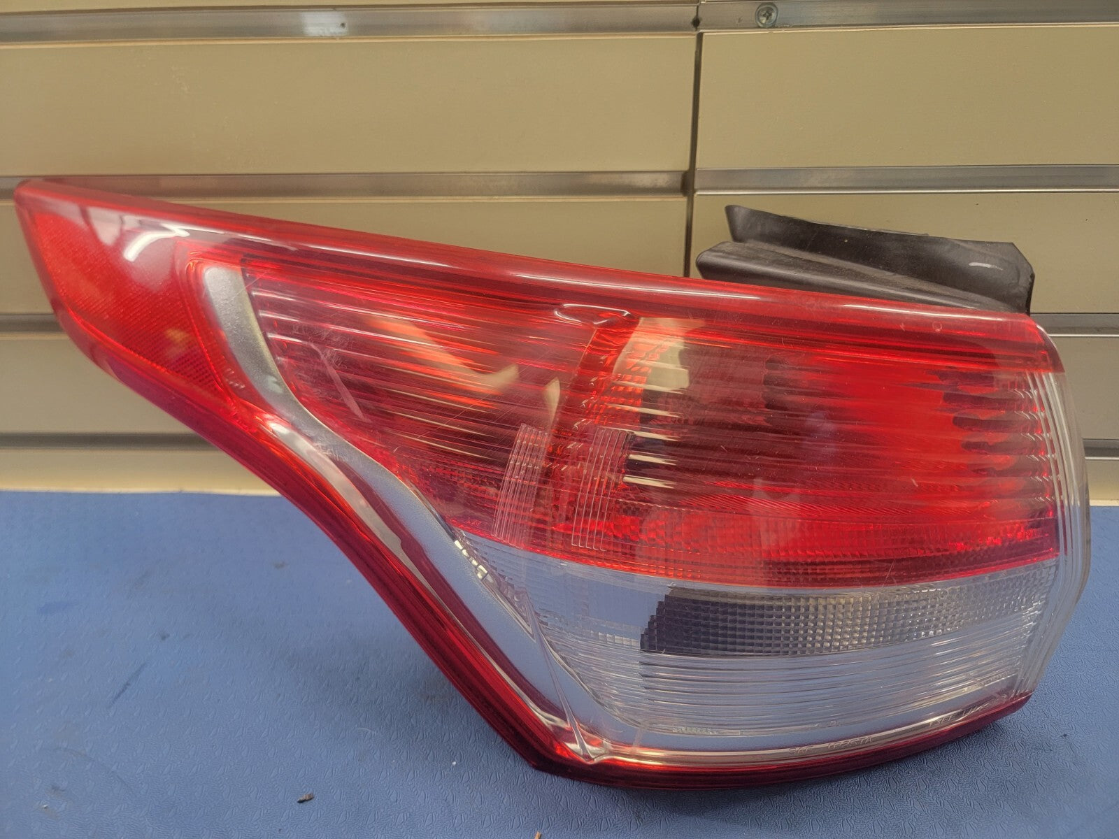 🔥13-16 Ford Escape Tail Light Right Passenger Rear Back Tail Lamp OEM Assembly
