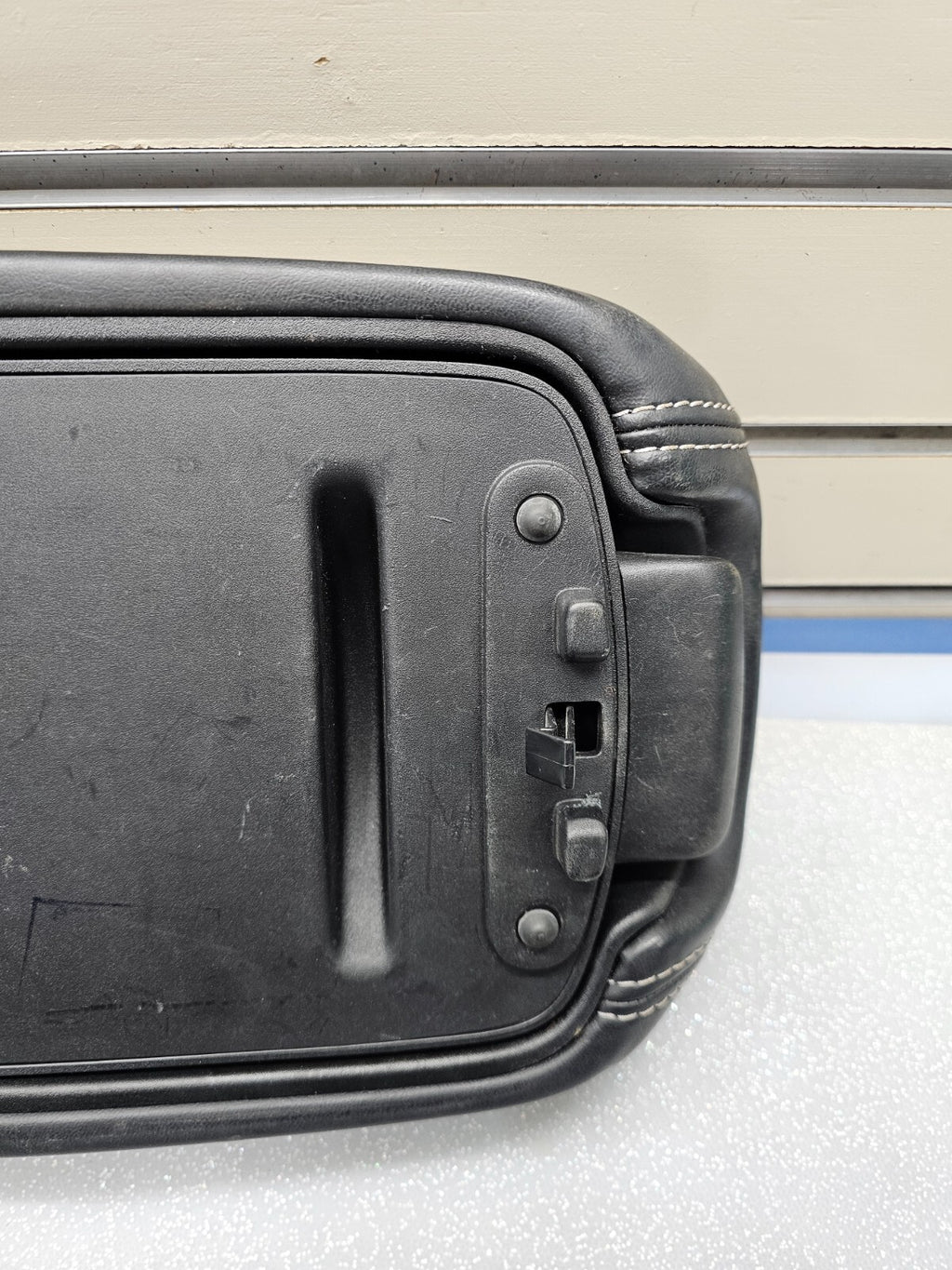 🔥13-16 DODGE DART FRONT CENTER CONSOLE ARM REST LID LEATHER BLACK TOP PAD COVER