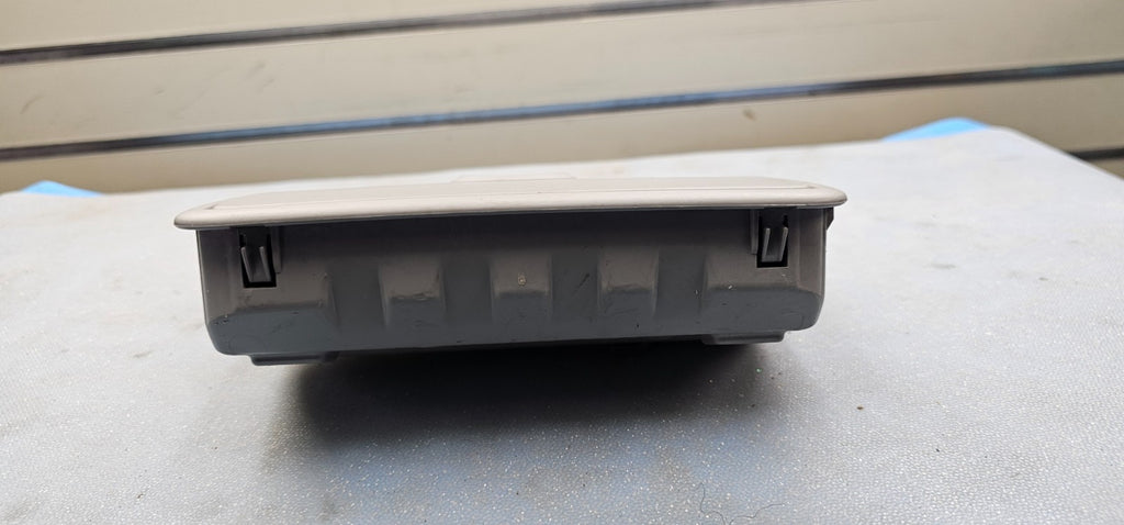 🔥10-13 KIA Forte KOUP INTERIOR OVERHEAD CONSOLE DOME MAP LIGHT GRAY
