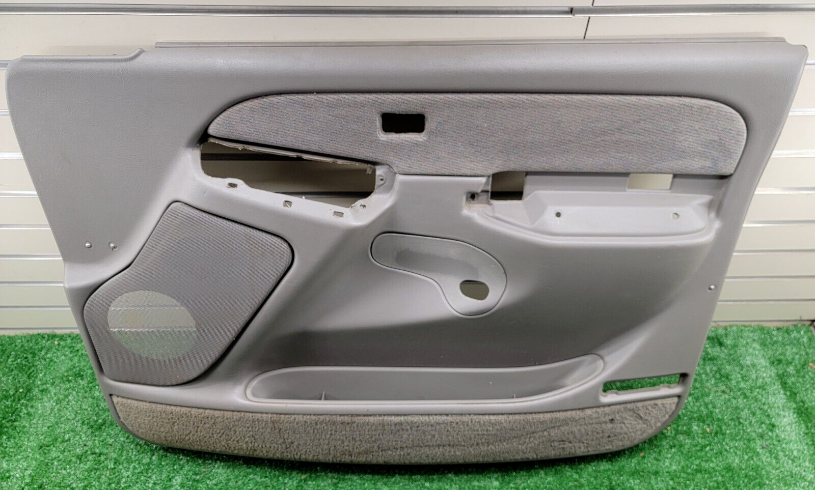 🔥99-02 Silverado SIERRA Door Panel Front Passenger /No Arm LIGHT Light GRAY D4