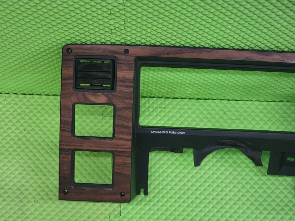 87-96 Dodge Dakota OEM INSTRUMENT CLUSTER DASH SPEEDOMETER TRIM BEZEL WOOD C29