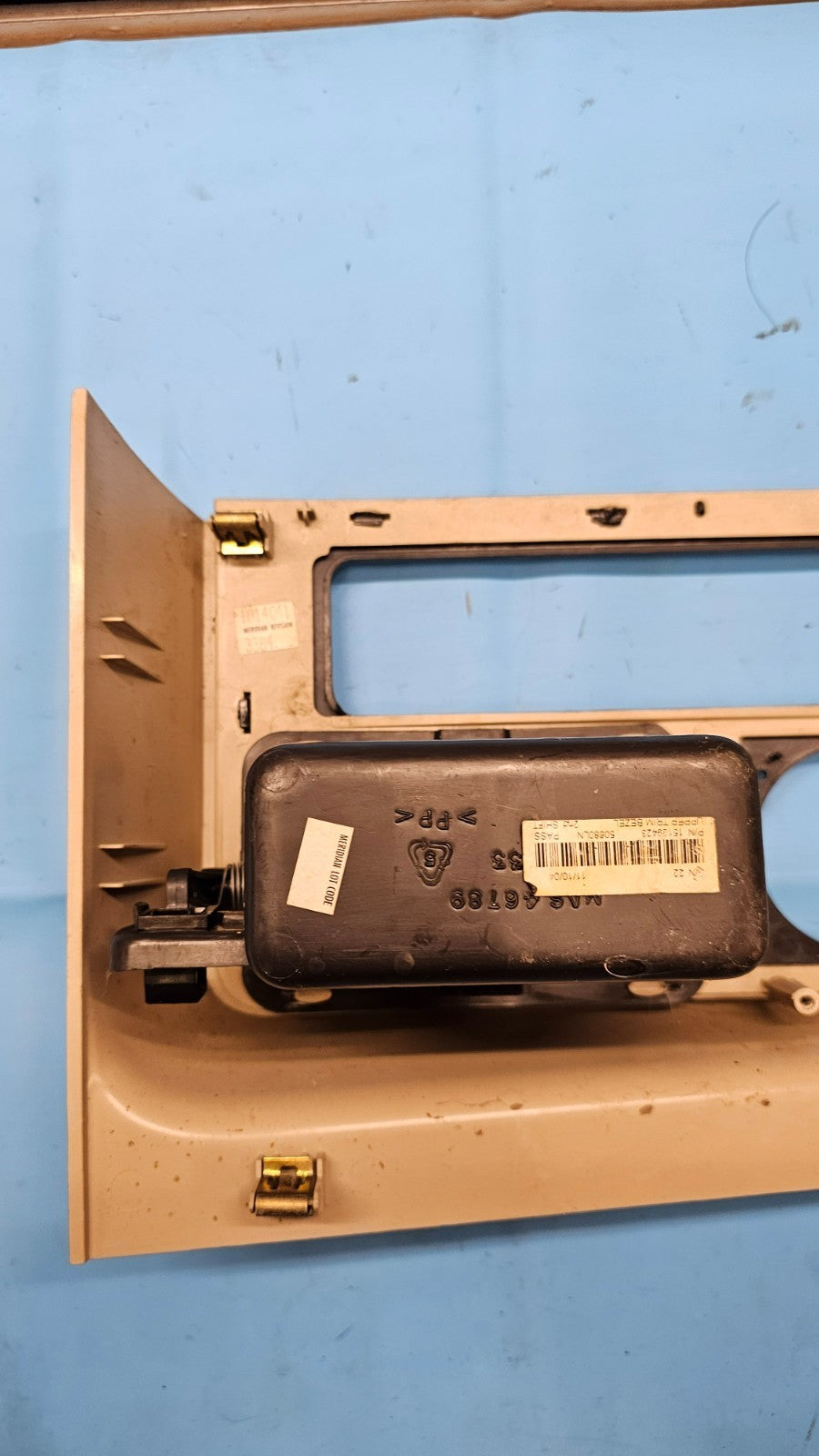 🔥03-06 Cadillac Escalade Center Console Upper Bezel Trim Clock Bezel  Wood OEM