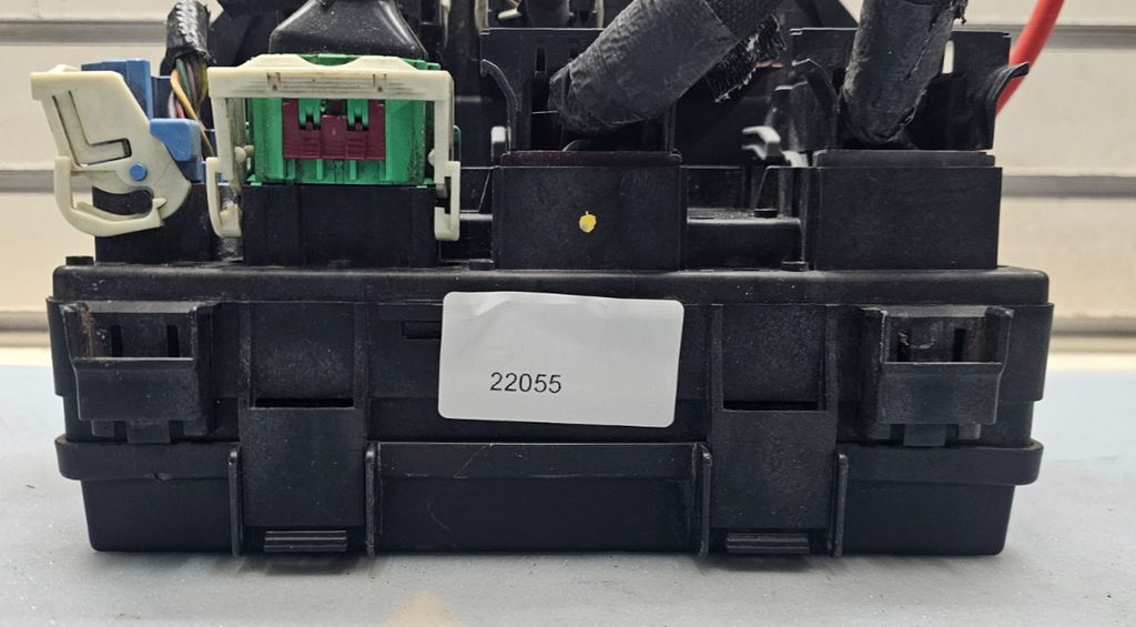 🔥2012 DODGE GRAND CARAVAN TOWN & COUNTRY TIPM FUSE BOX BCM POWER MODULE RELAY