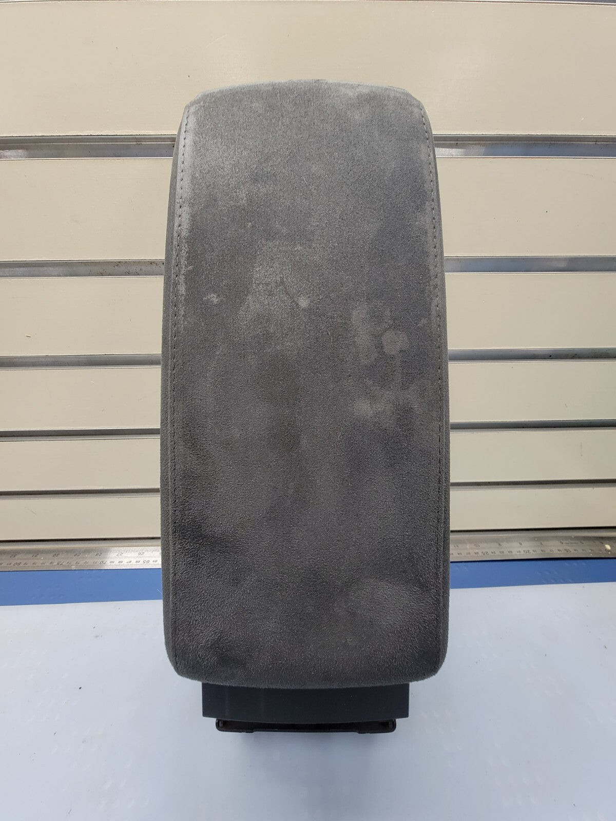 🔥2007-2012 Nissan Altima Complete Center Console Lid/Armrest Black OEM