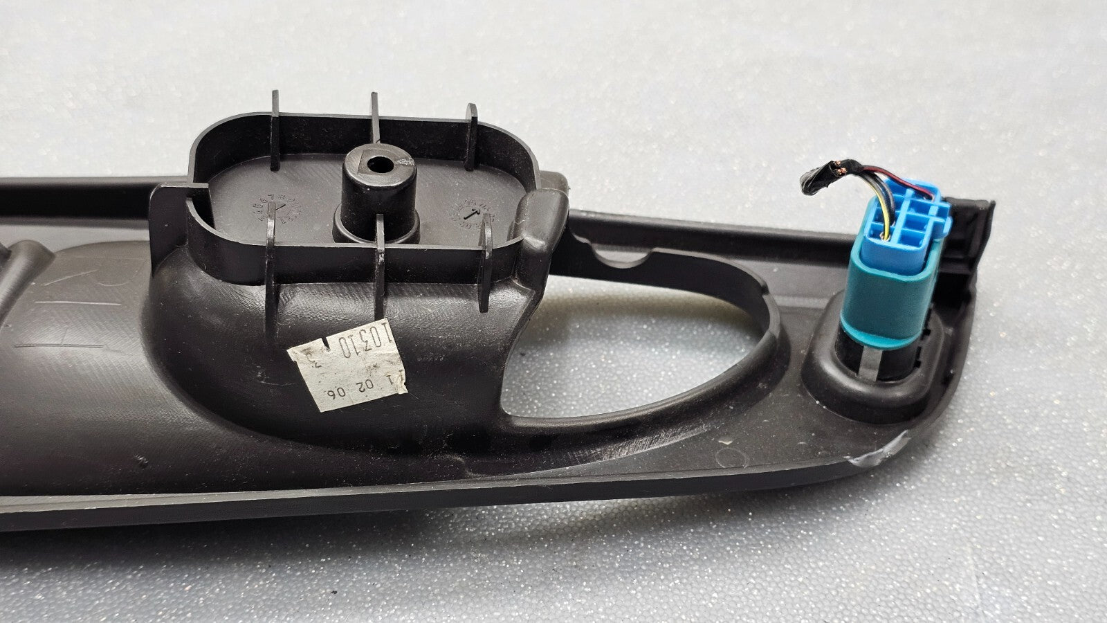 🔥00-07 Ford Focus Front Right Passenger Door Window Control Switch Lock Black