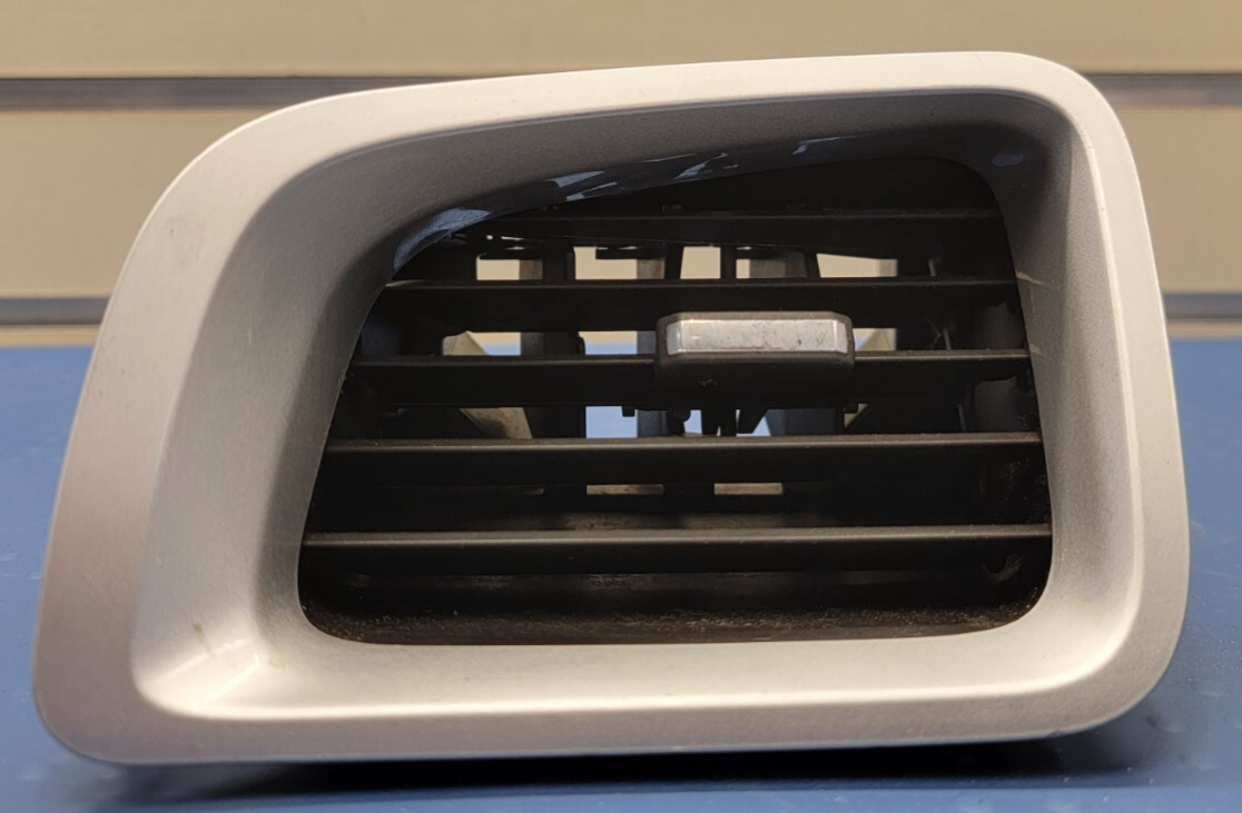 🔥10-17 Equinox Left Driver HVAC AC A/C Outer Dash Air Vent Heater SILVER VT31