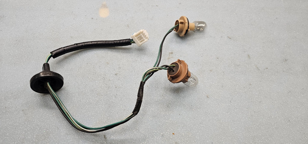 🔥2008-2013 NISSAN ROGUE TAIL BRAKE LIGHT LAMP BULB WIRING HARNESS OEM
