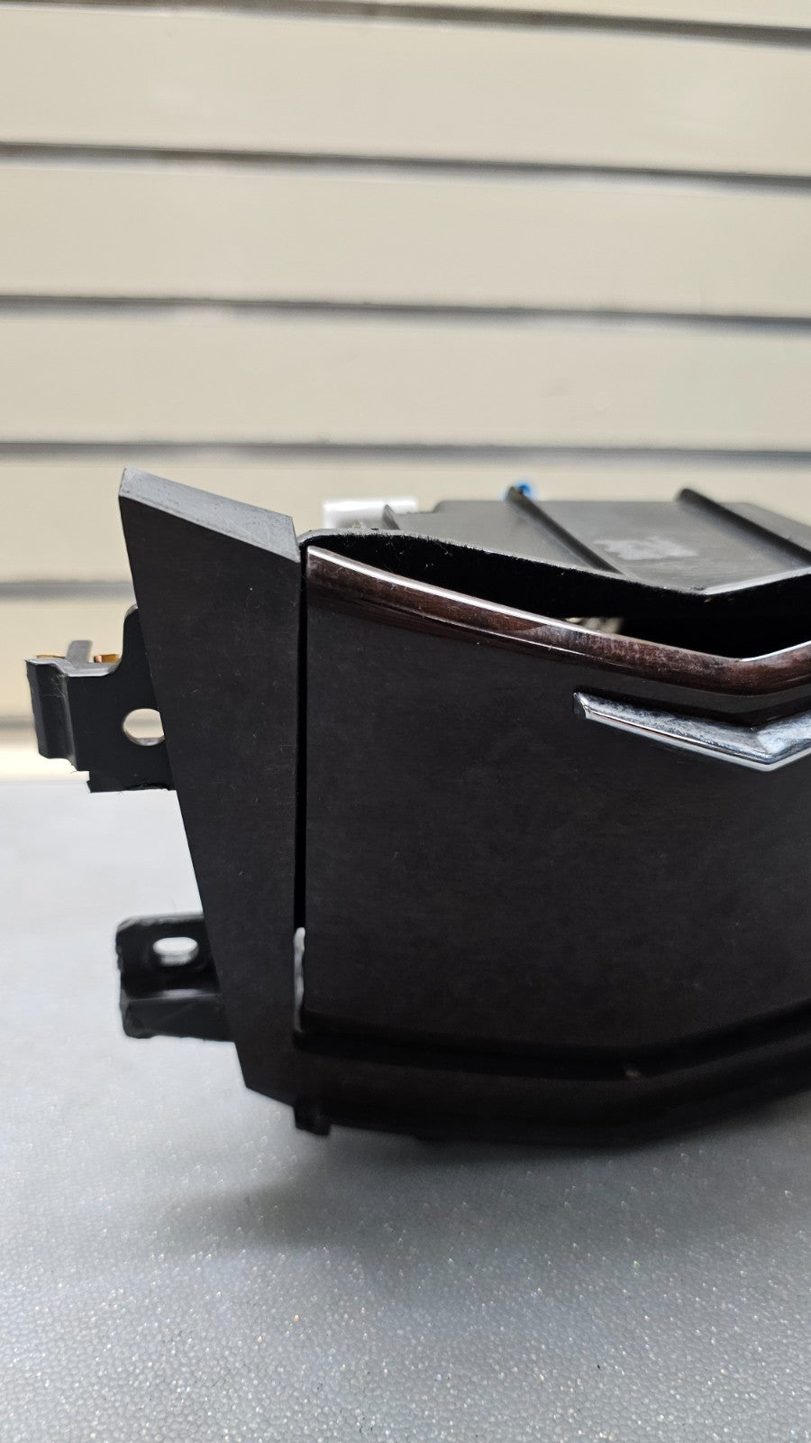 🔥10-16 Cadillac SRX Dash Storage Compartment Pocket Bin 12V Power Outlet