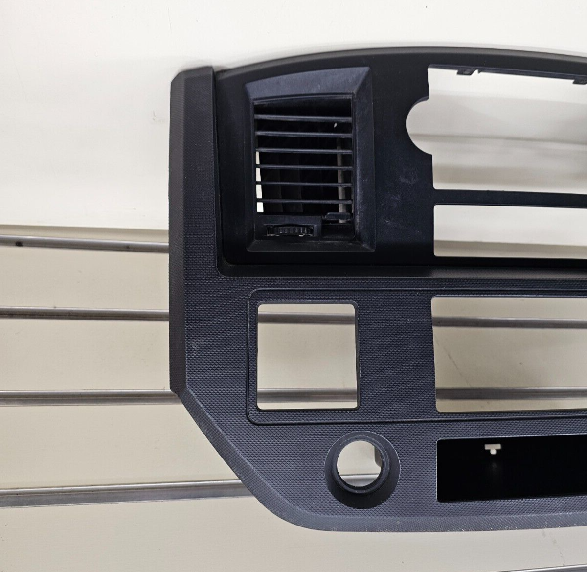 06-08 Dodge RAM Dash RADIO Bezel Climate Trim Panel Storage Black OEM B11
