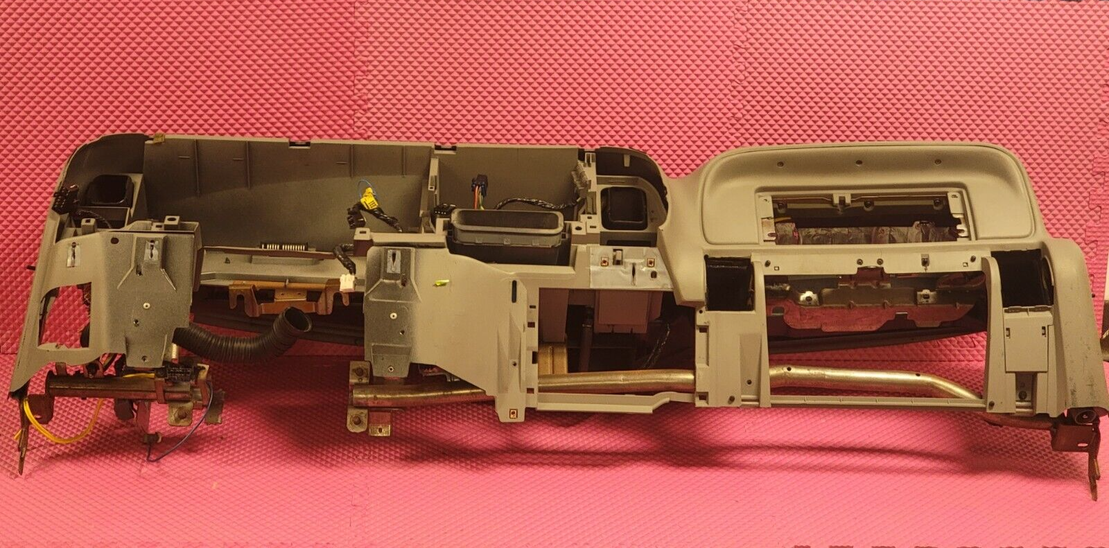🔥95-99 CHEVY GMC SILVERADO C/K Dashboard DASH CORE Frame Mount UP Box TAN DB2